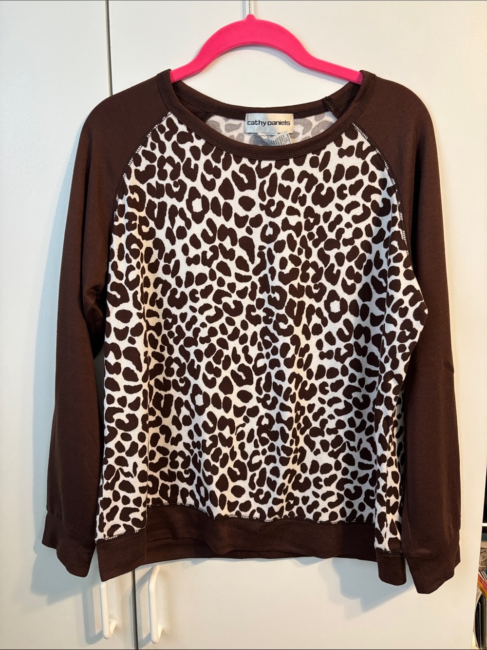 Cathy Daniels Brown & White Leopard Raglan Pullover